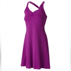 Mountain Hardwear Machala Athletic Dress Cross Back Athleisure Travel Sz Medium